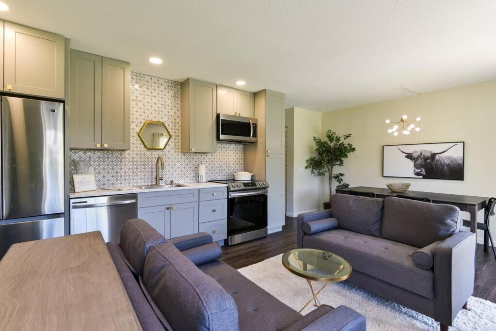 Sparkling Designer 3 Bed Suite By Taneycomo ブランソン エクステリア 写真